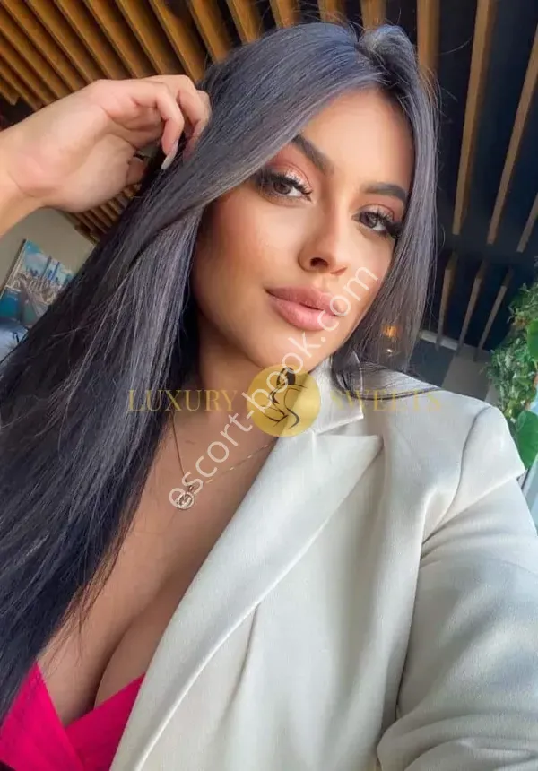 Victoria, Caucasian