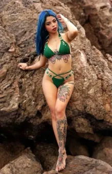 Crystal, Latina